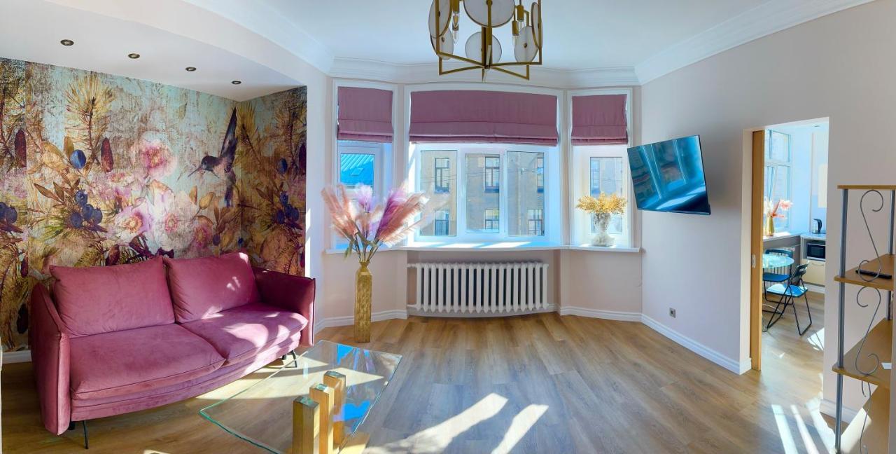 The Pearl Of The Historical Center 55m 1 To 5 Pers Self Check In Apartment Riga