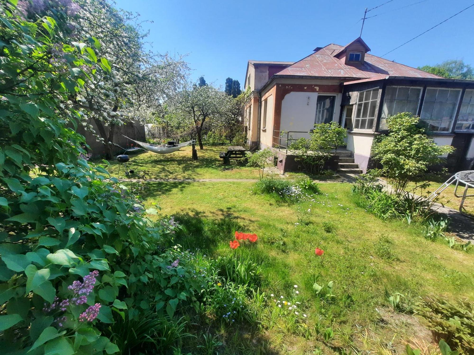 Cozy Private House With A Yard & Parking Casa de férias Riga