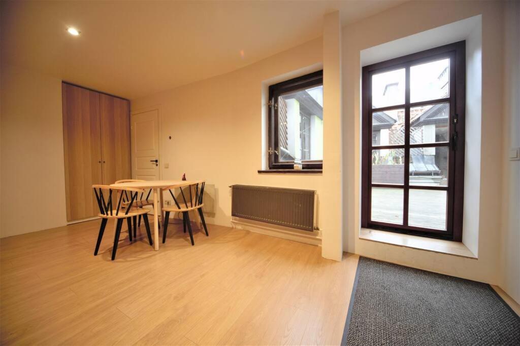 Two Bedroom / Old Town With Private Terrace *