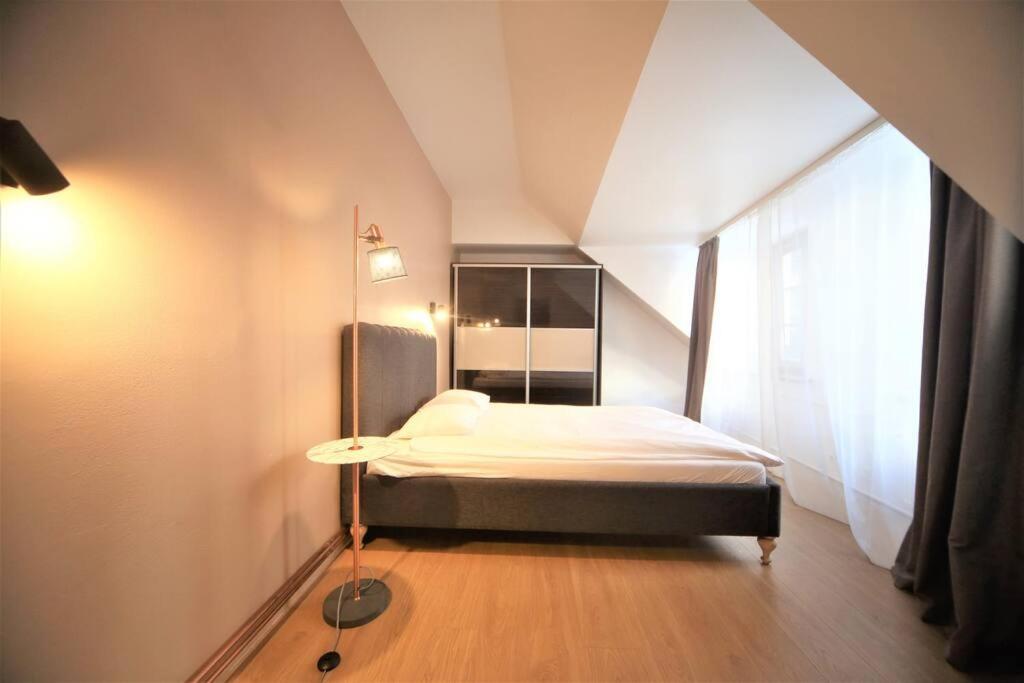 Two Bedroom / Old Town With Private Terrace *