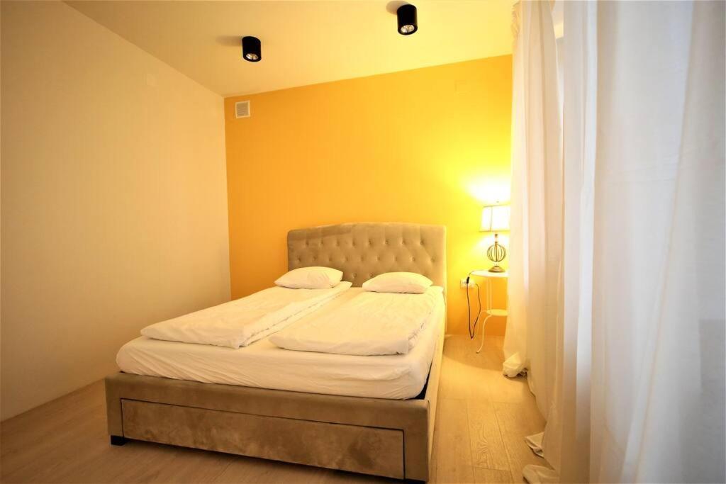 Butas Lovely Two Bedroom In The Old Town Riga