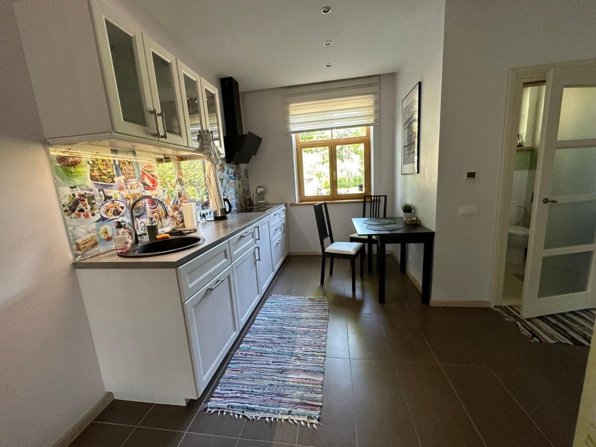 Studio In Private House Apartment *