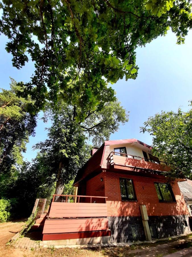 Lake&forest&city Villa
