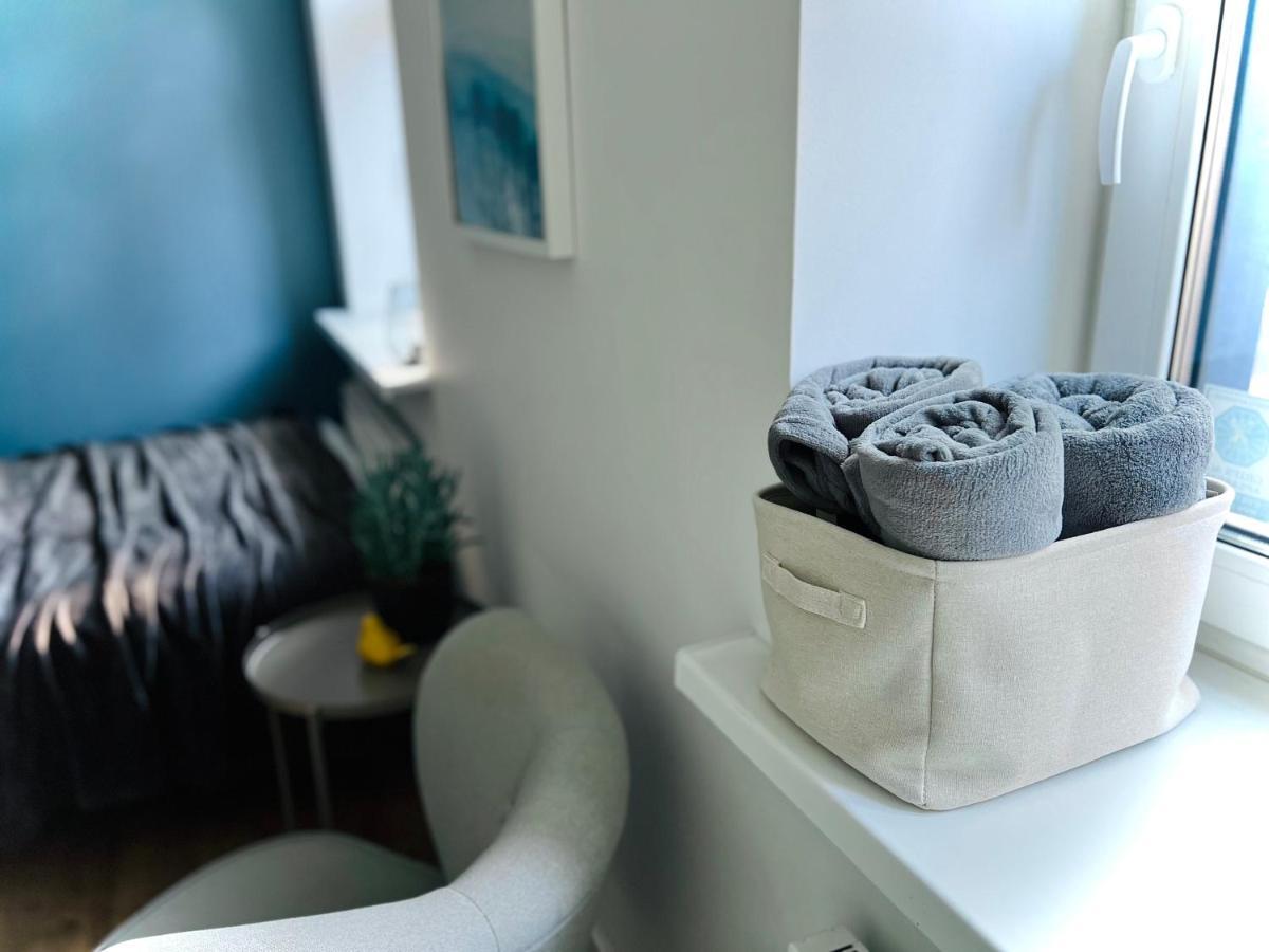 The Right Coast With Free Private Parking Apartment Riga