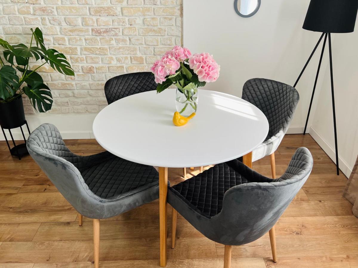 The Right Coast With Free Private Parking Apartment Riga