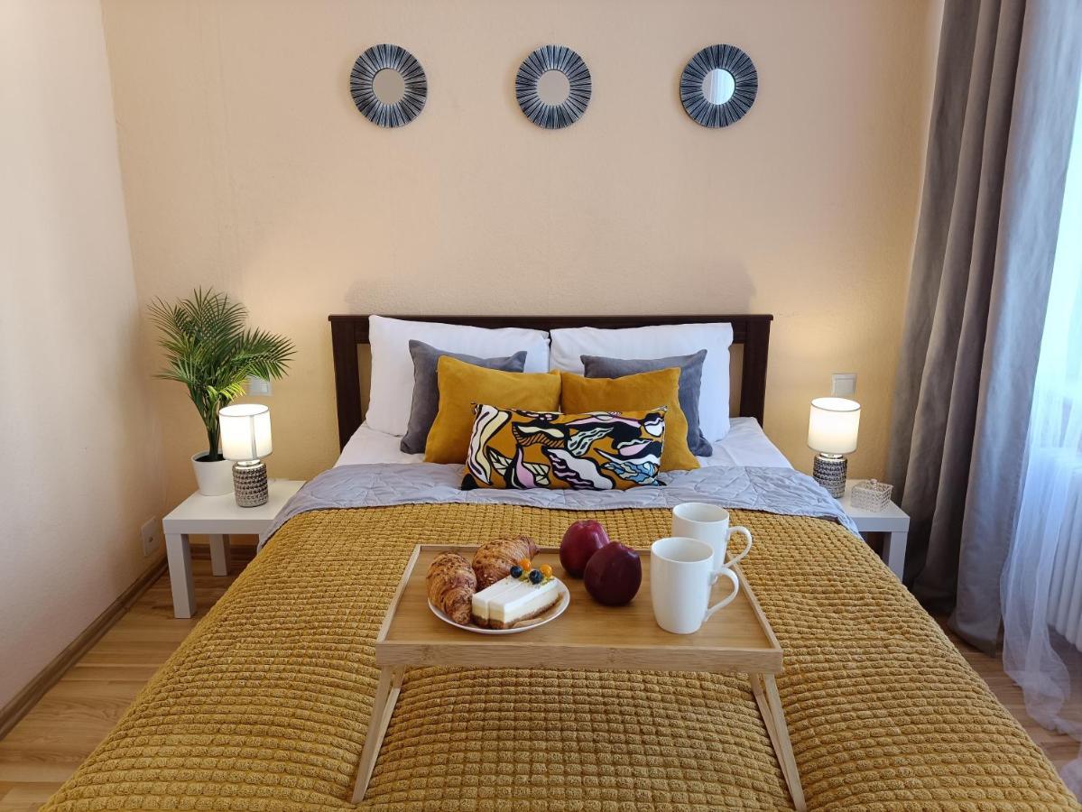 Apartment Centrally Located *