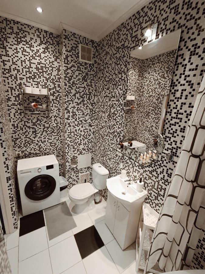 Apartment Centrally Located *