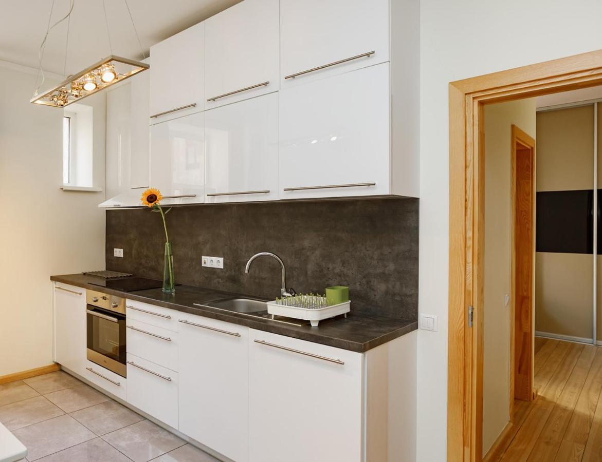 Modern Cozy 1br In Quiet Center Of Apartment