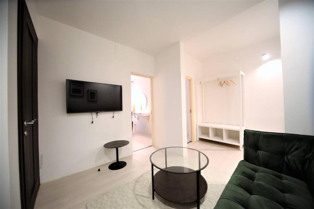 Lovely Two Bedroom In The Old Town