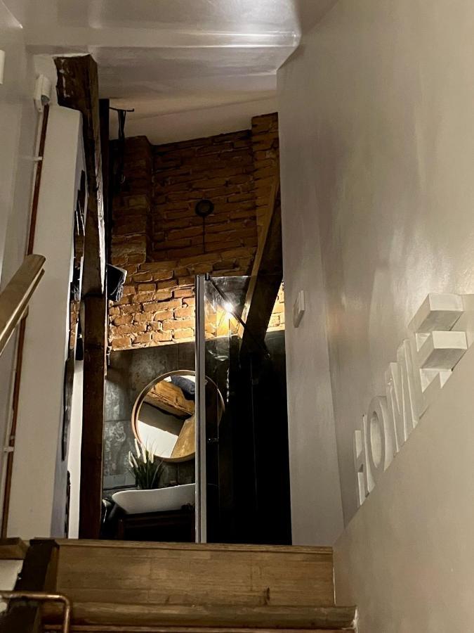 Albert Square Studio In Old Riga