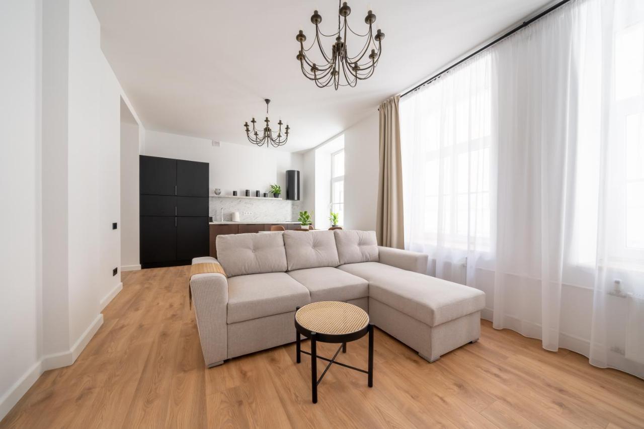 Spacious 1-bedroom In The Heart Of Old Town *