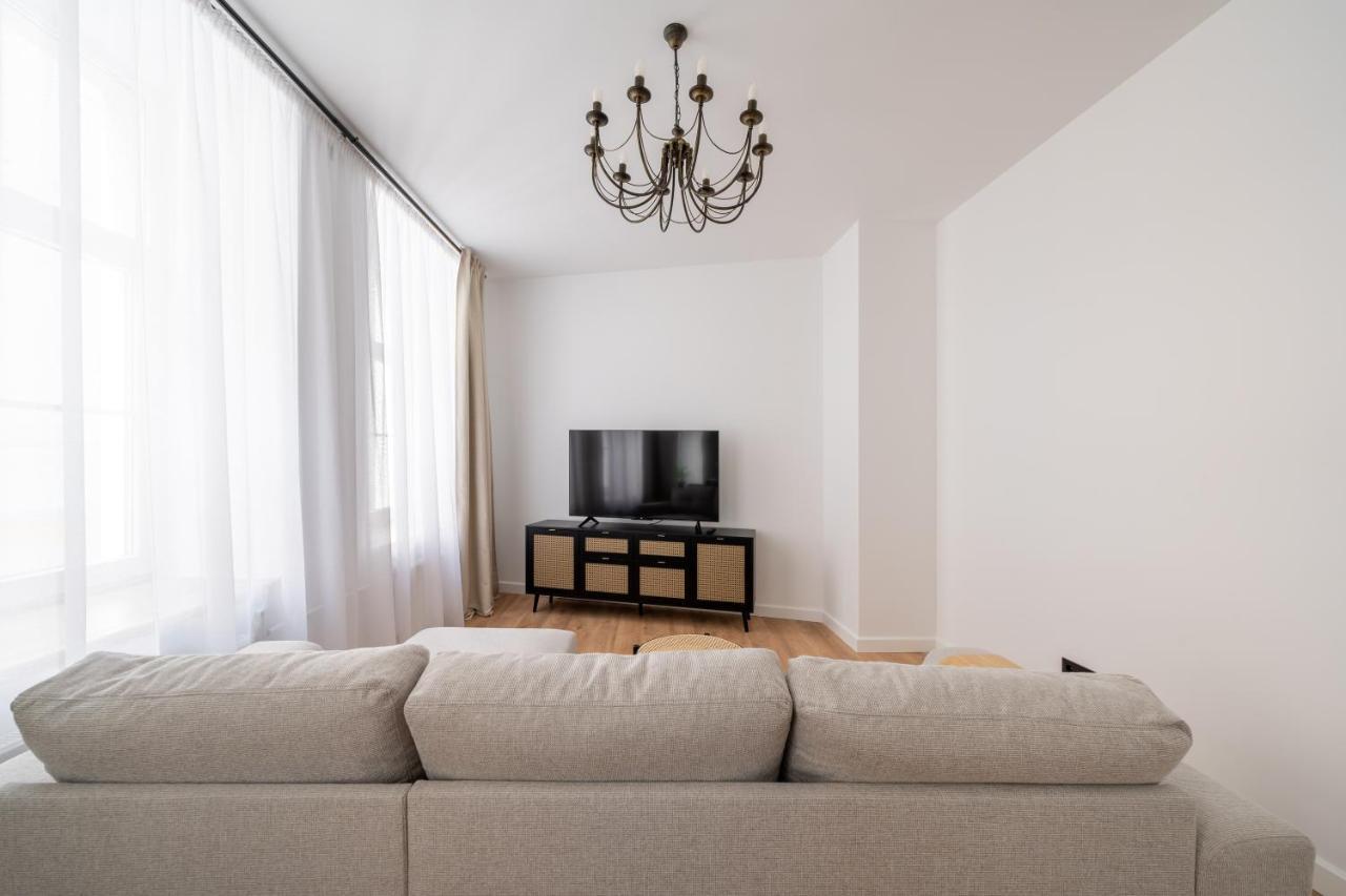 Spacious 1-bedroom In The Heart Of Old Town