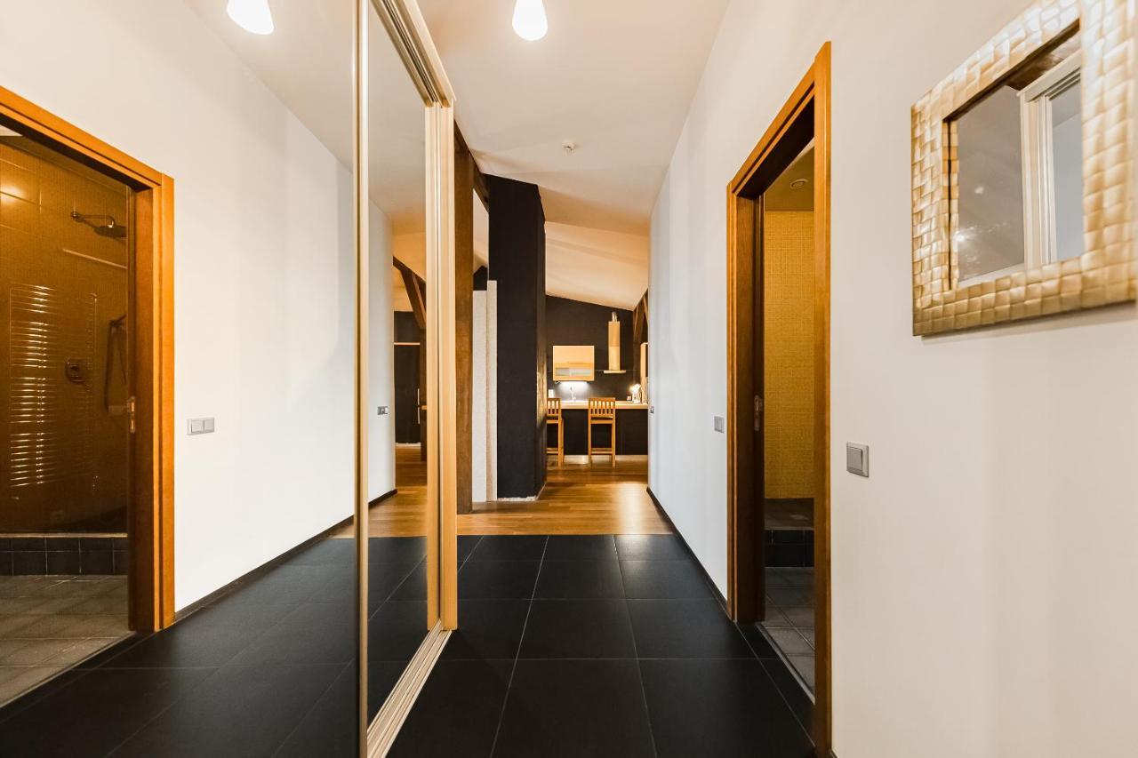 Stylish Mansard In Quite Center