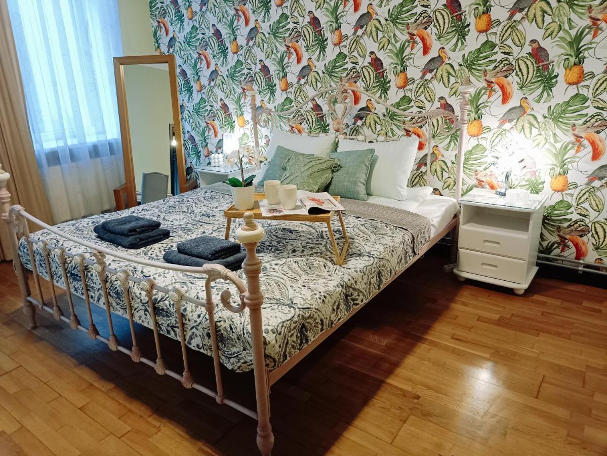 Riverside Old Town Spacious One Bedroom Few Steps From Dome Square And Cathedral Dzīvoklis Riga