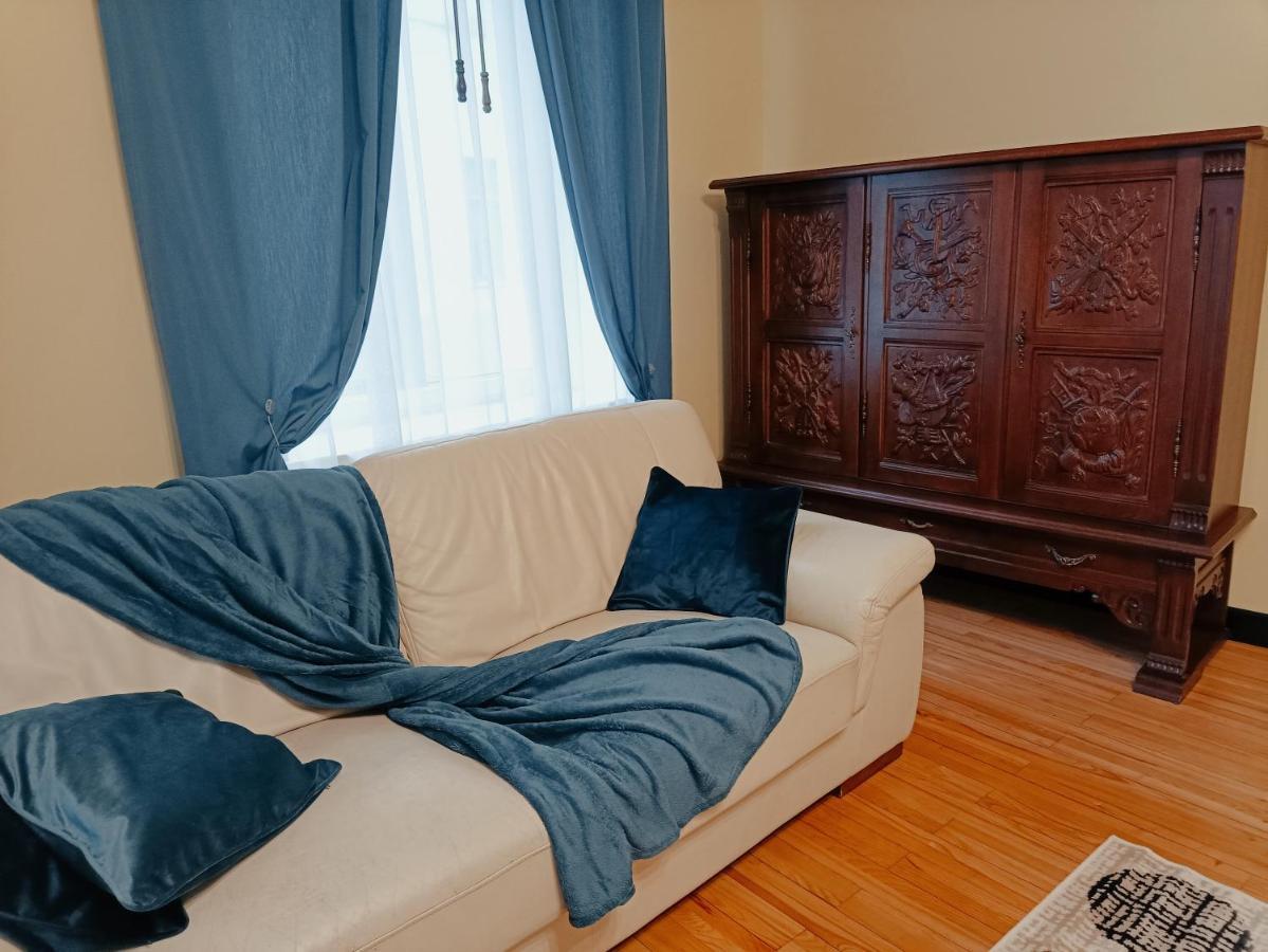 Riverside Old Town Spacious One Bedroom Few Steps From Dome Square And Cathedral *