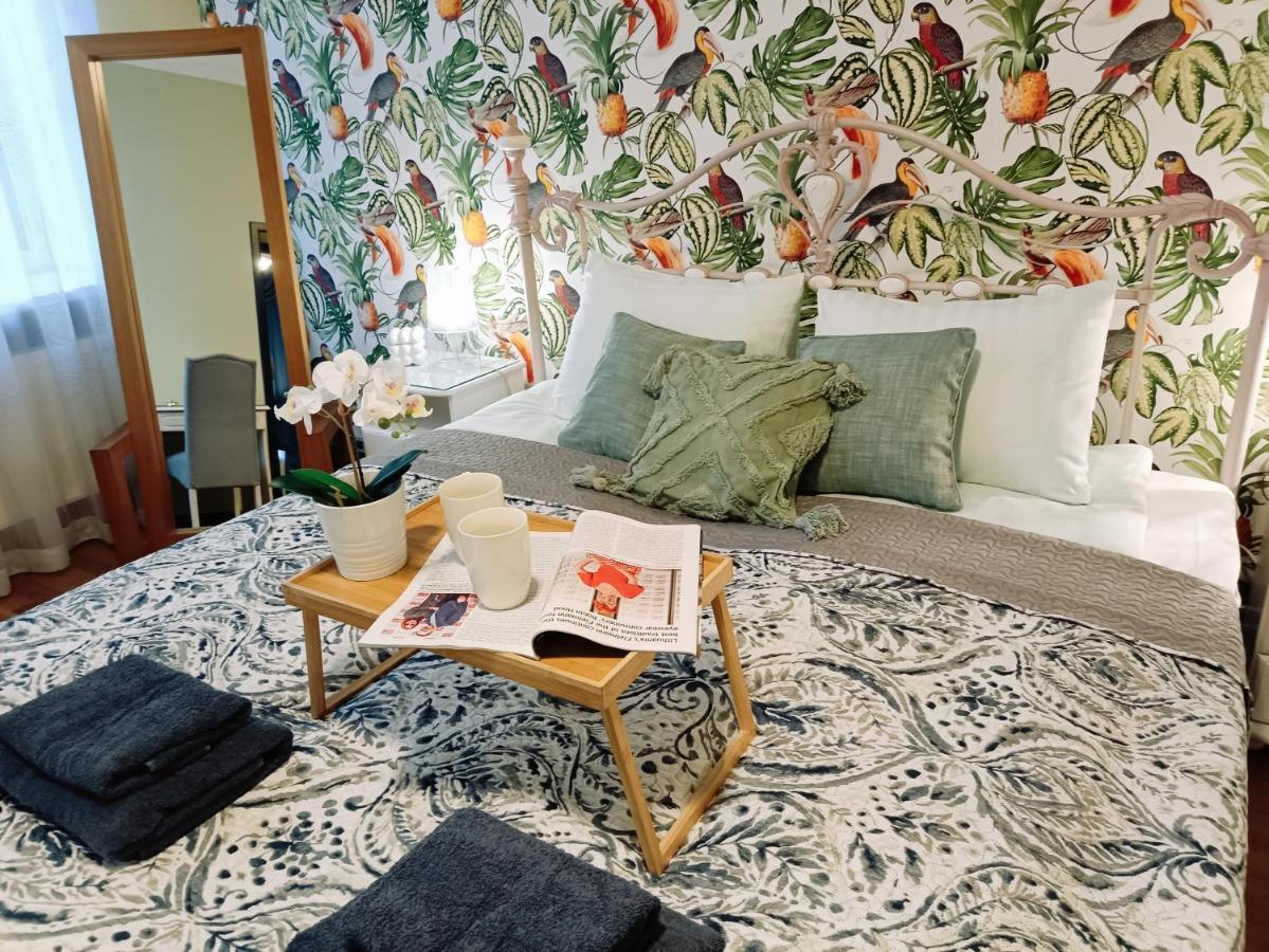 Riverside Old Town Spacious One Bedroom Few Steps From Dome Square And Cathedral *
