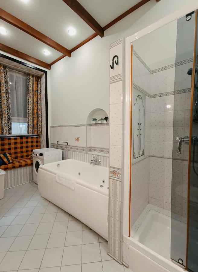 Riverside Old Town Spacious One Bedroom Few Steps From Dome Square And Cathedral *