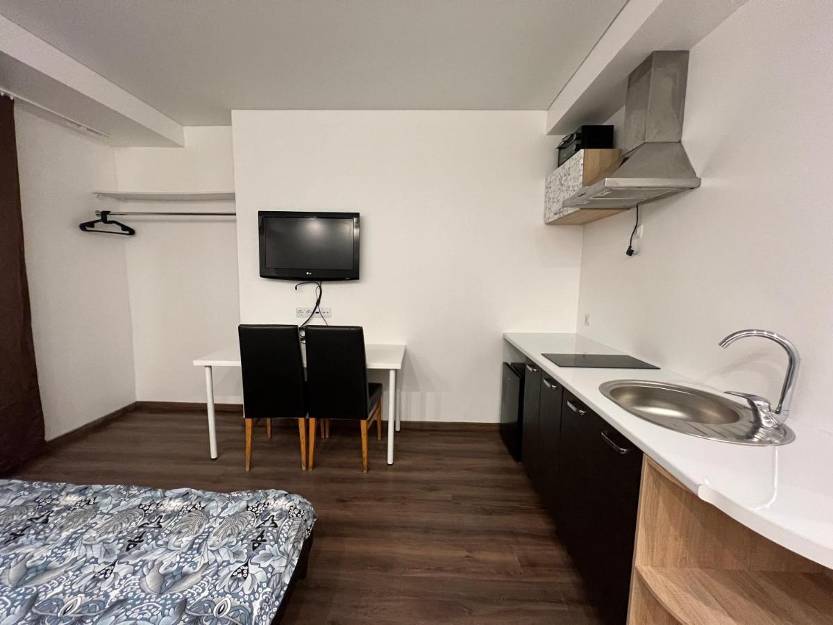 Inn Centre E2 *