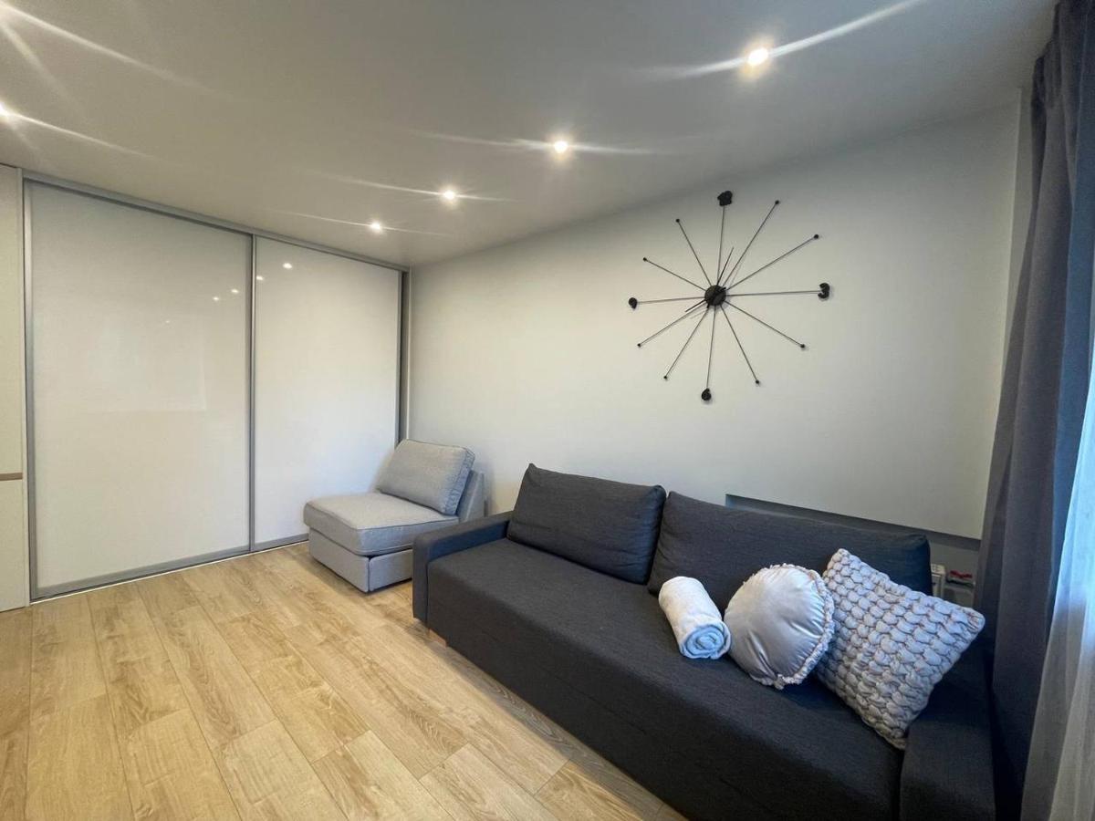 Modern 1br Haven Near Two Parks Riga