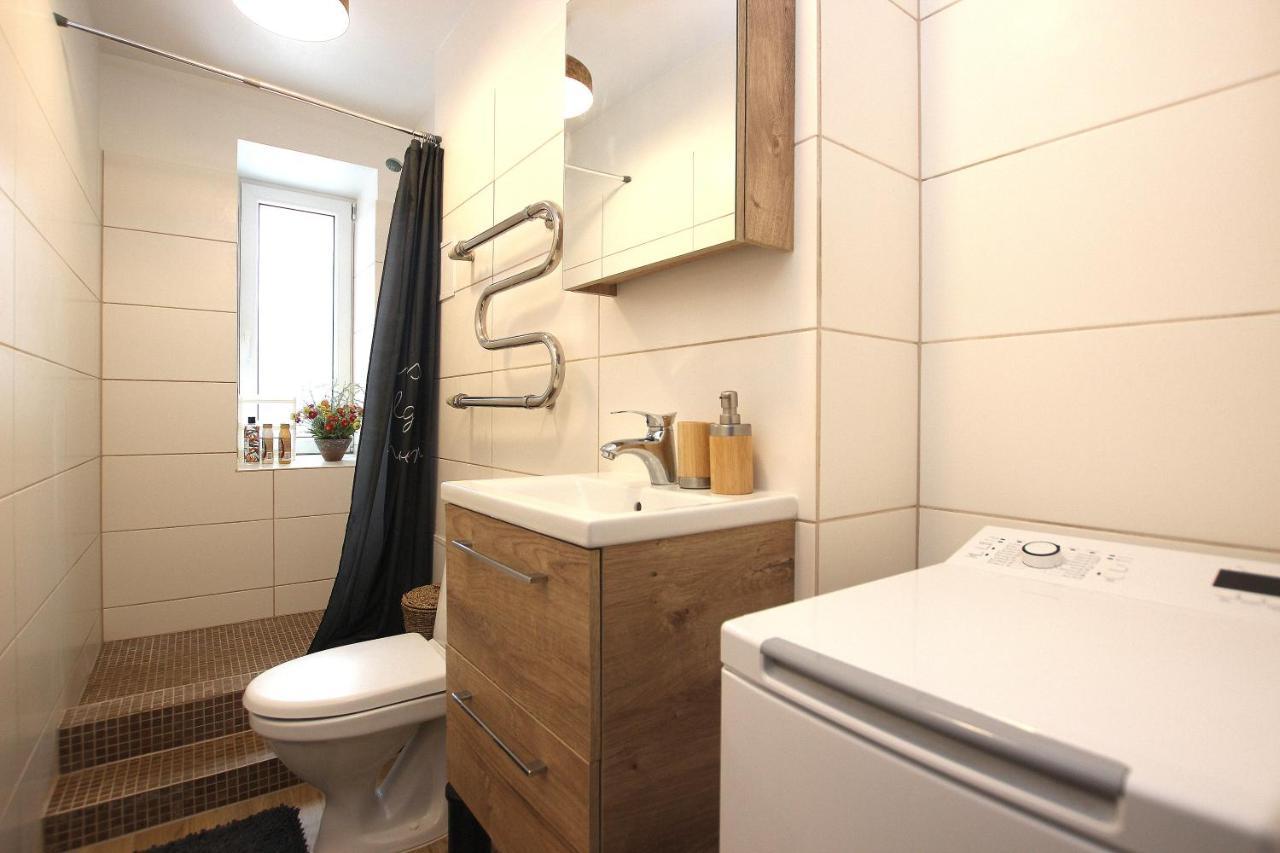 Apartment Mezaparks + Private Parking *