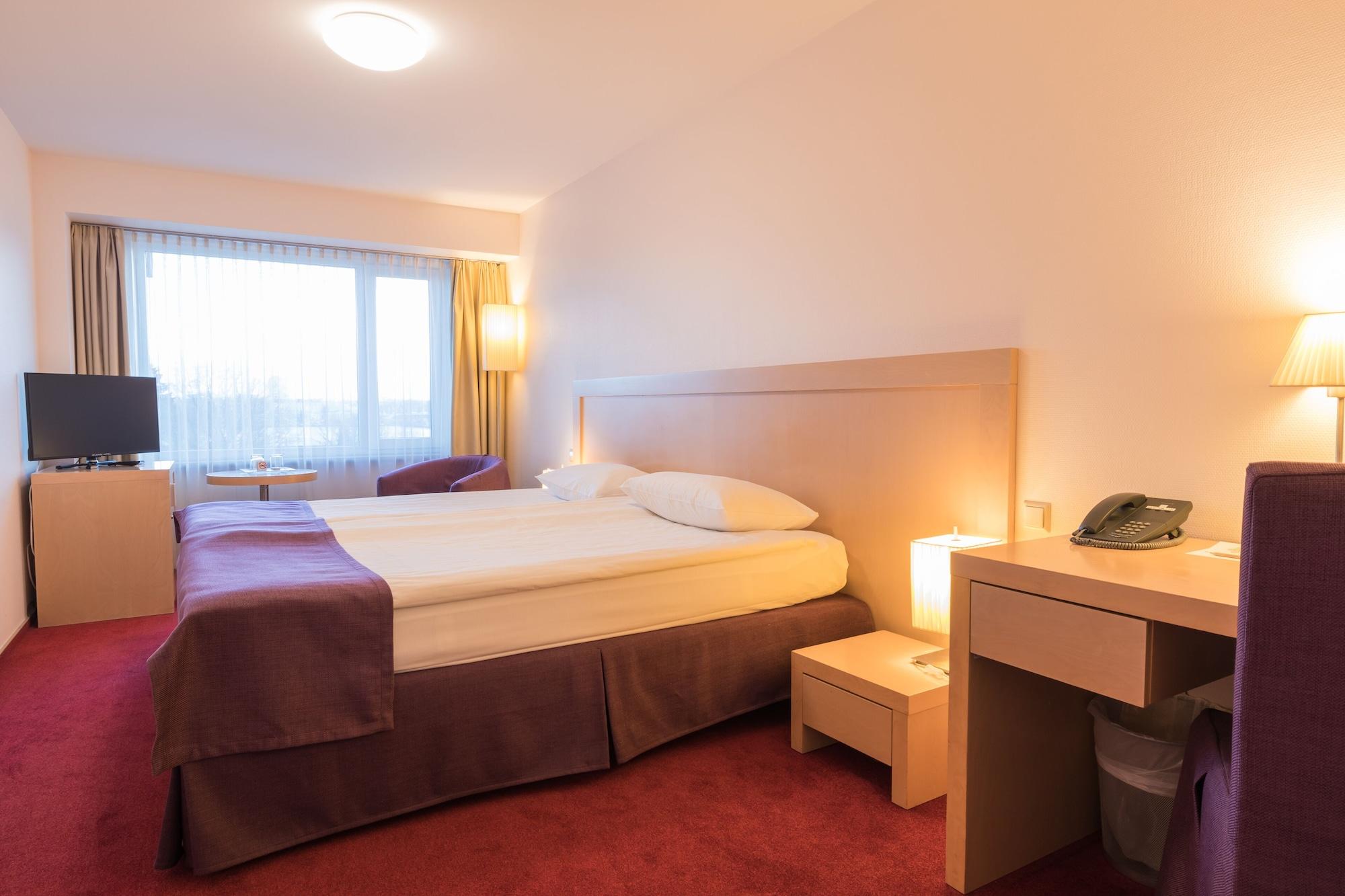 Islande With Free Parking 4* Riga