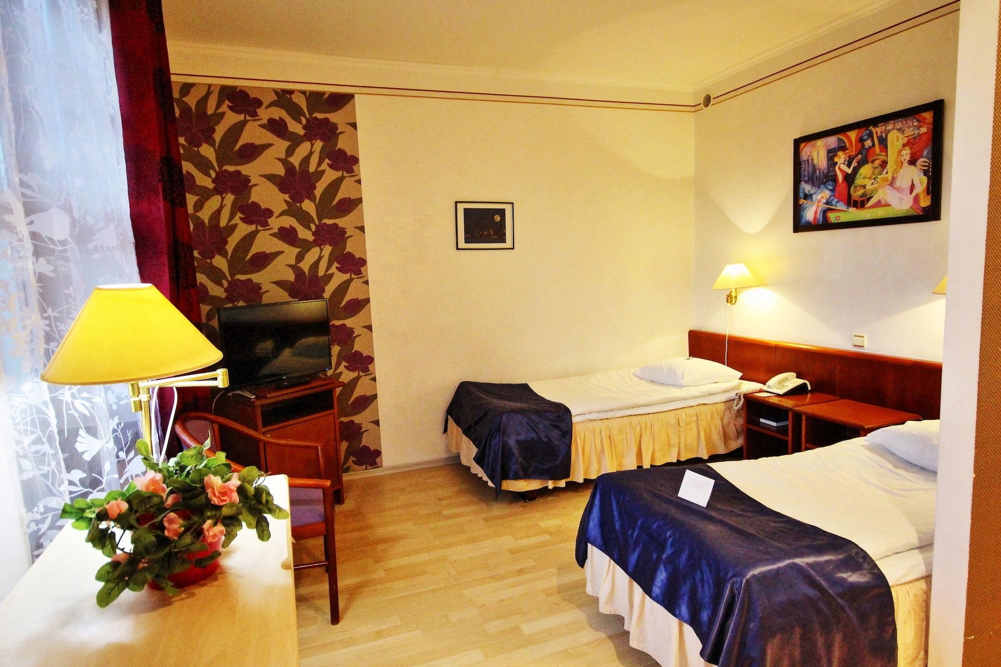 Nb With Free Parking Riga
