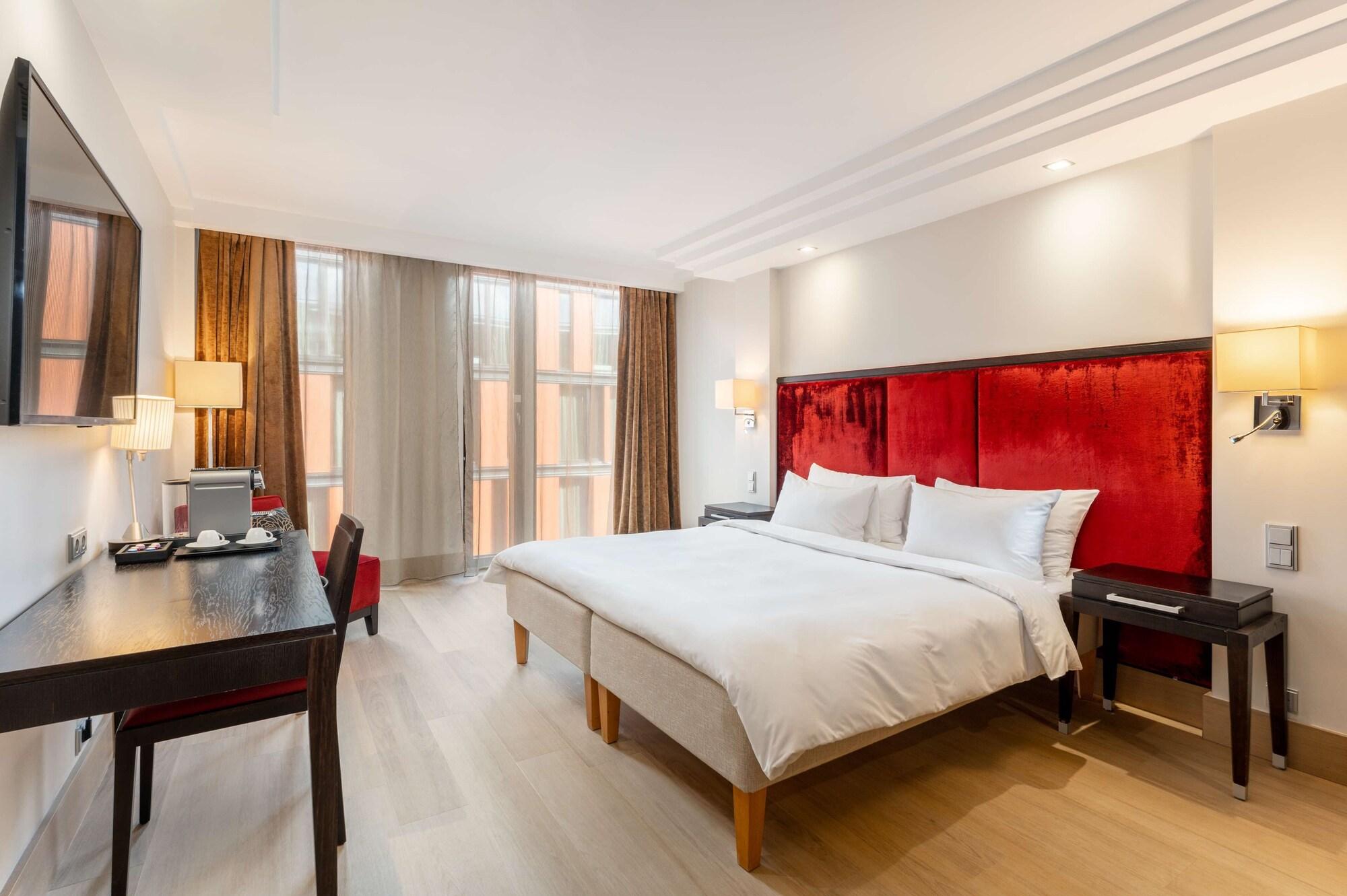 Radisson Blu Elizabete Hotel, Khách sạn