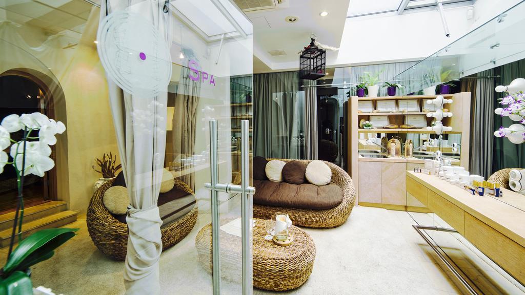 Dome Hotel 5*