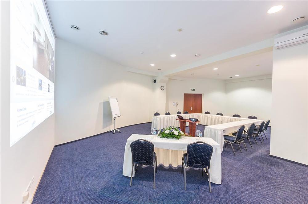 Hotel Bellevue Park With Free Parking Riga