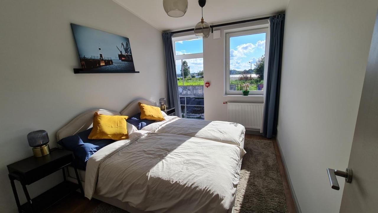 Apartment Float House Nr 659 *