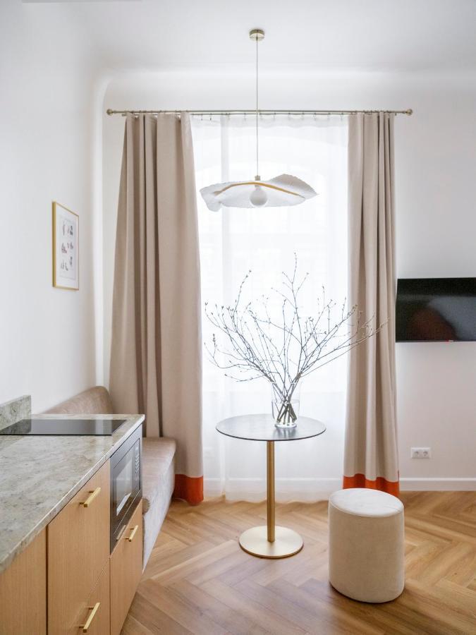 Aparthotel Miro Skolas - Quiet Chic, Free Parking, Self Check-in