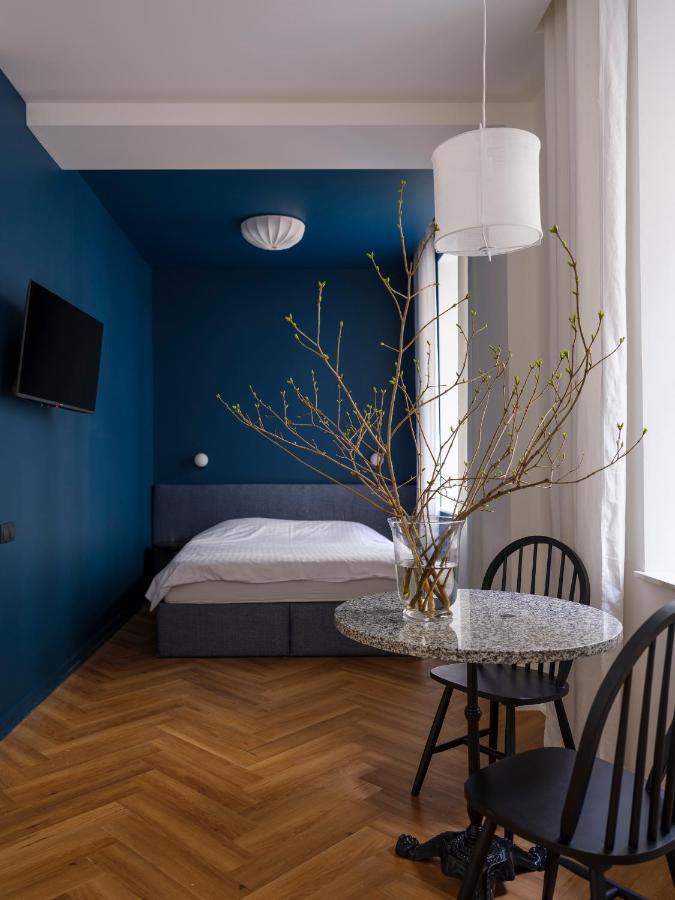 Miro Skolas - Quiet Chic, Free Parking, Self Check-in Aparthotel *