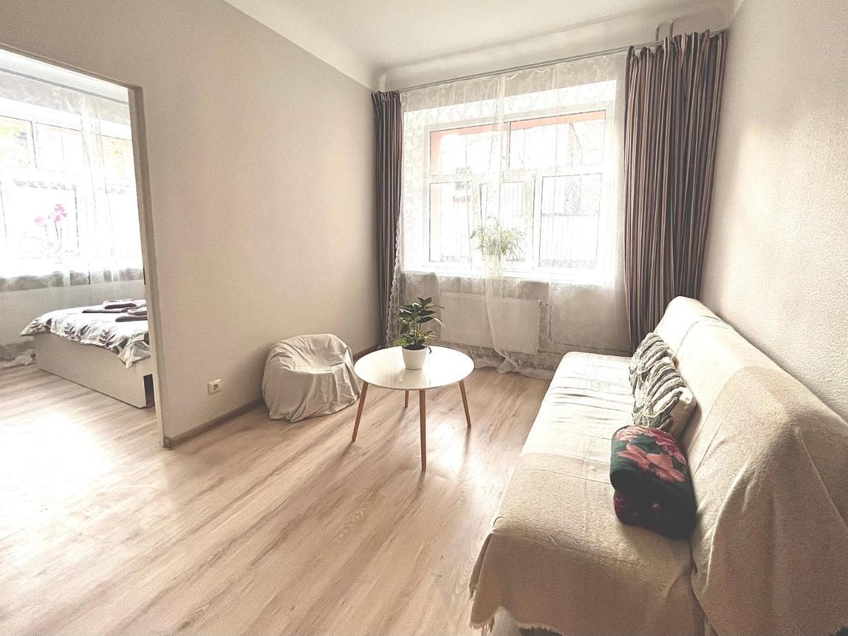 Apartment 一one Home一flat In Centrs *