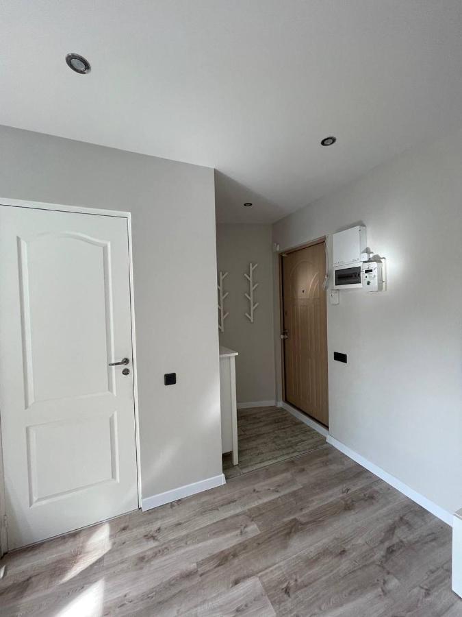 Expansive One Bedroom Gem In A Peaceful Locale Appartement