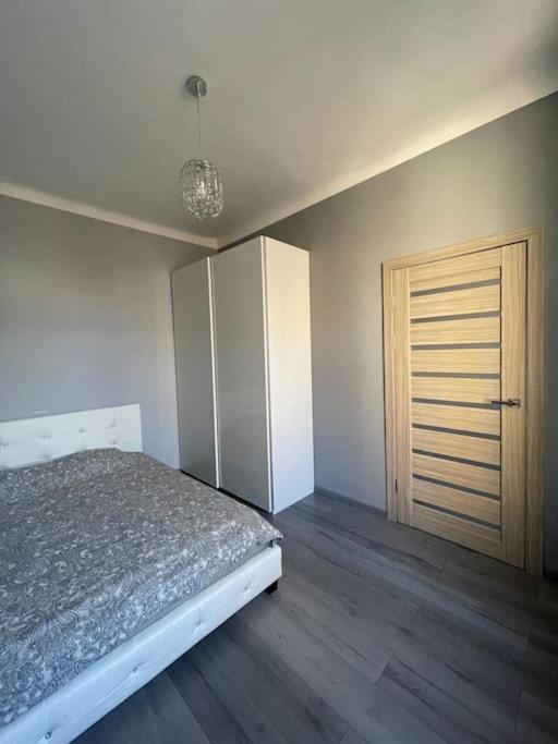 Apartment Minimalist Apartment-free Parking, Self Check In *