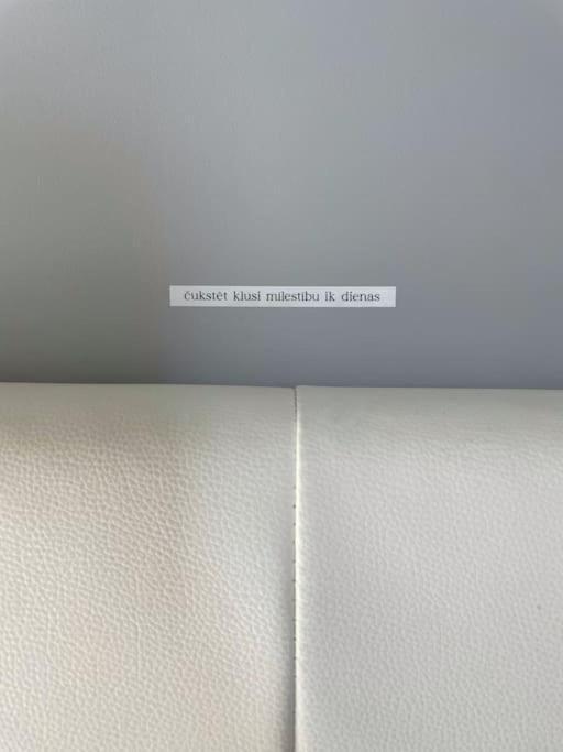Minimalist Apartment-free Parking, Self Check In