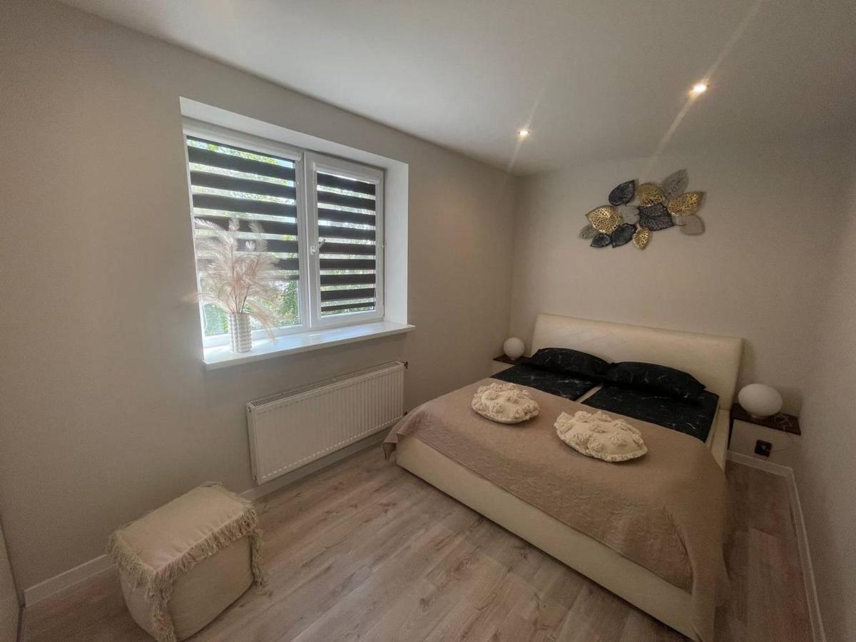 Appartement Expansive One Bedroom Gem In A Peaceful Locale Riga