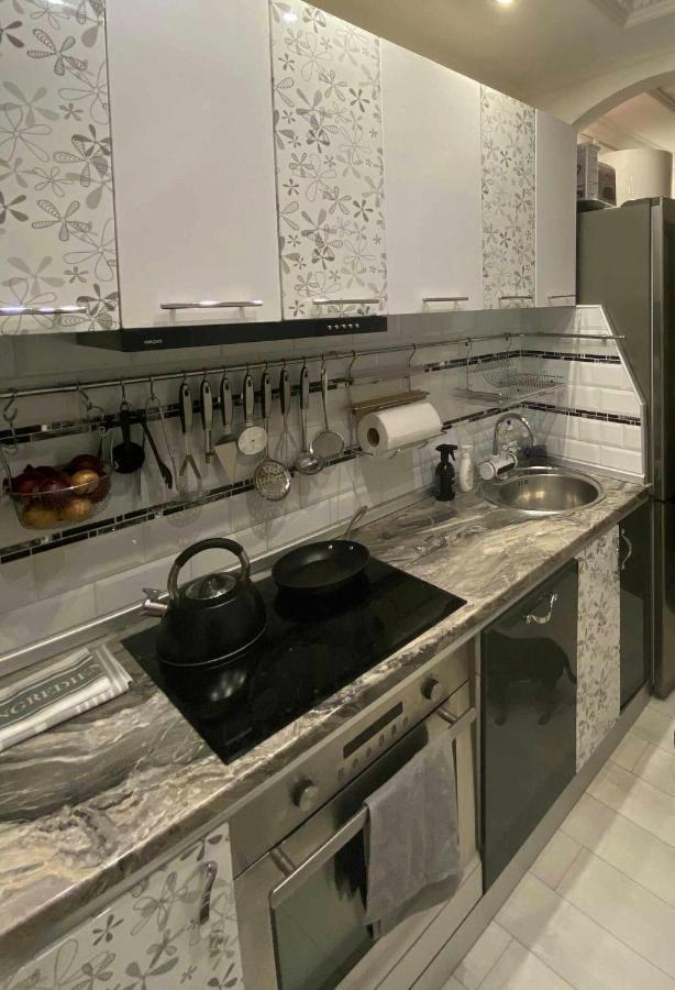 Appartement Colorfull Experience In Hause Built 1910 Fast Free Wifi Free Parking *