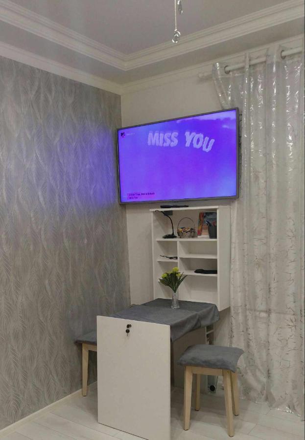 Colorfull Experience In Hause Built 1910 Fast Free Wifi Free Parking Appartement Riga