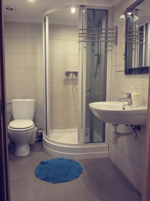 Cozy Near The Airport Apartment *