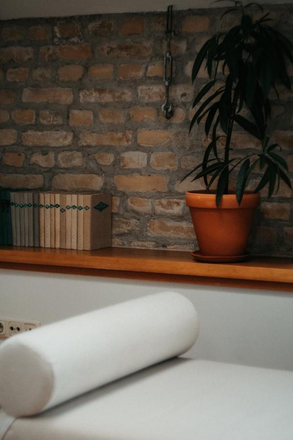 White Loft In The Center Butas Riga