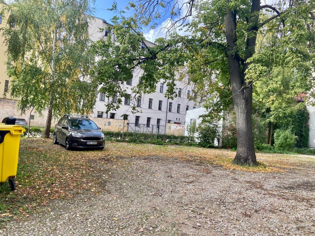 Korter Elegant In Historical Centre & Free Locked Parking Riga