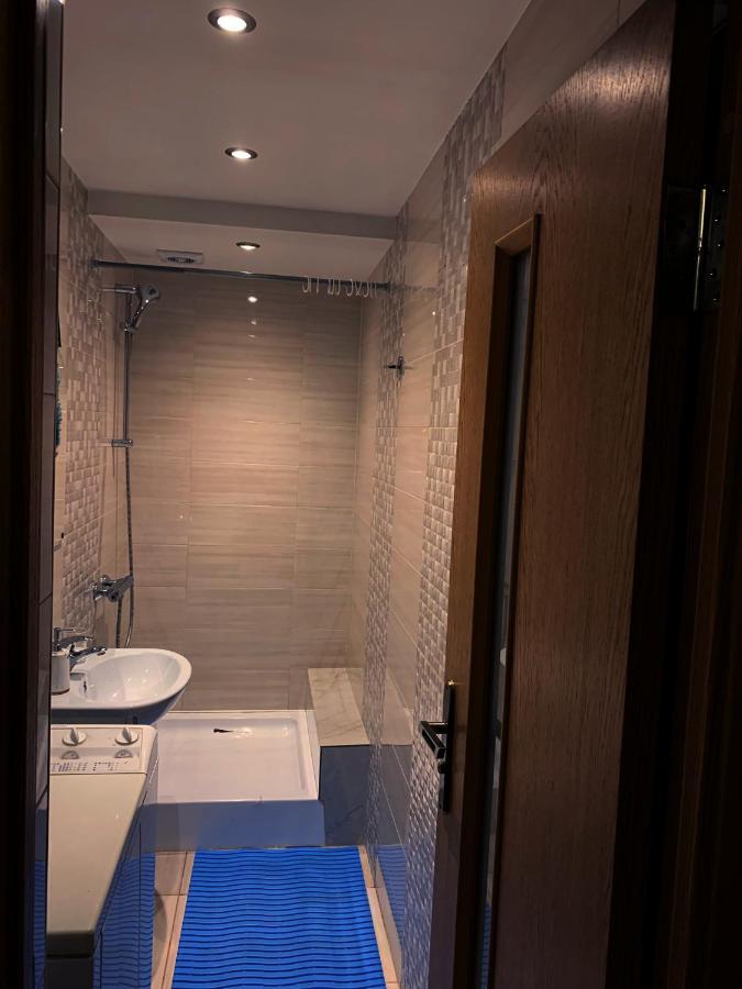 Quiet In Centre Apartment Riga