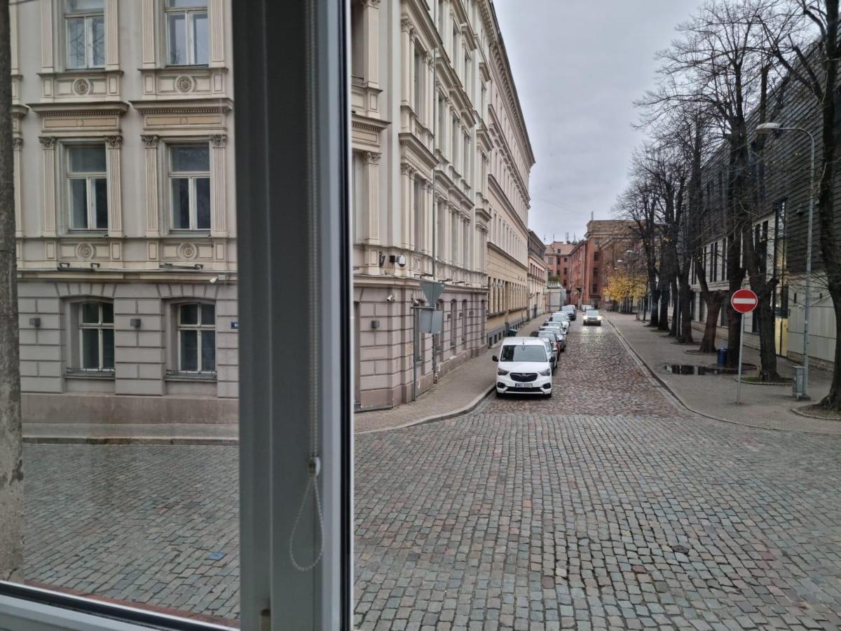 3 Bedrooms Next To Dom Square