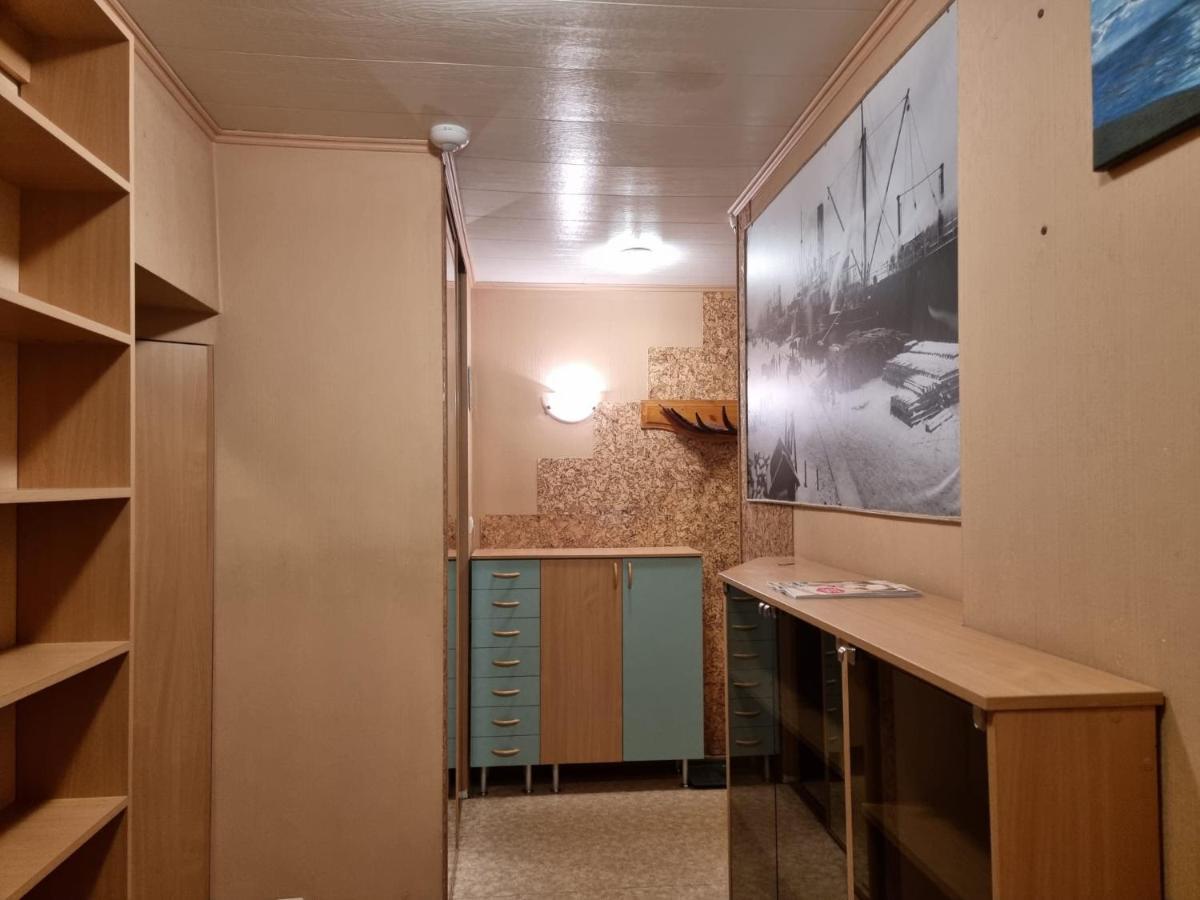 Apartment 3 Bedrooms Next To Dom Square