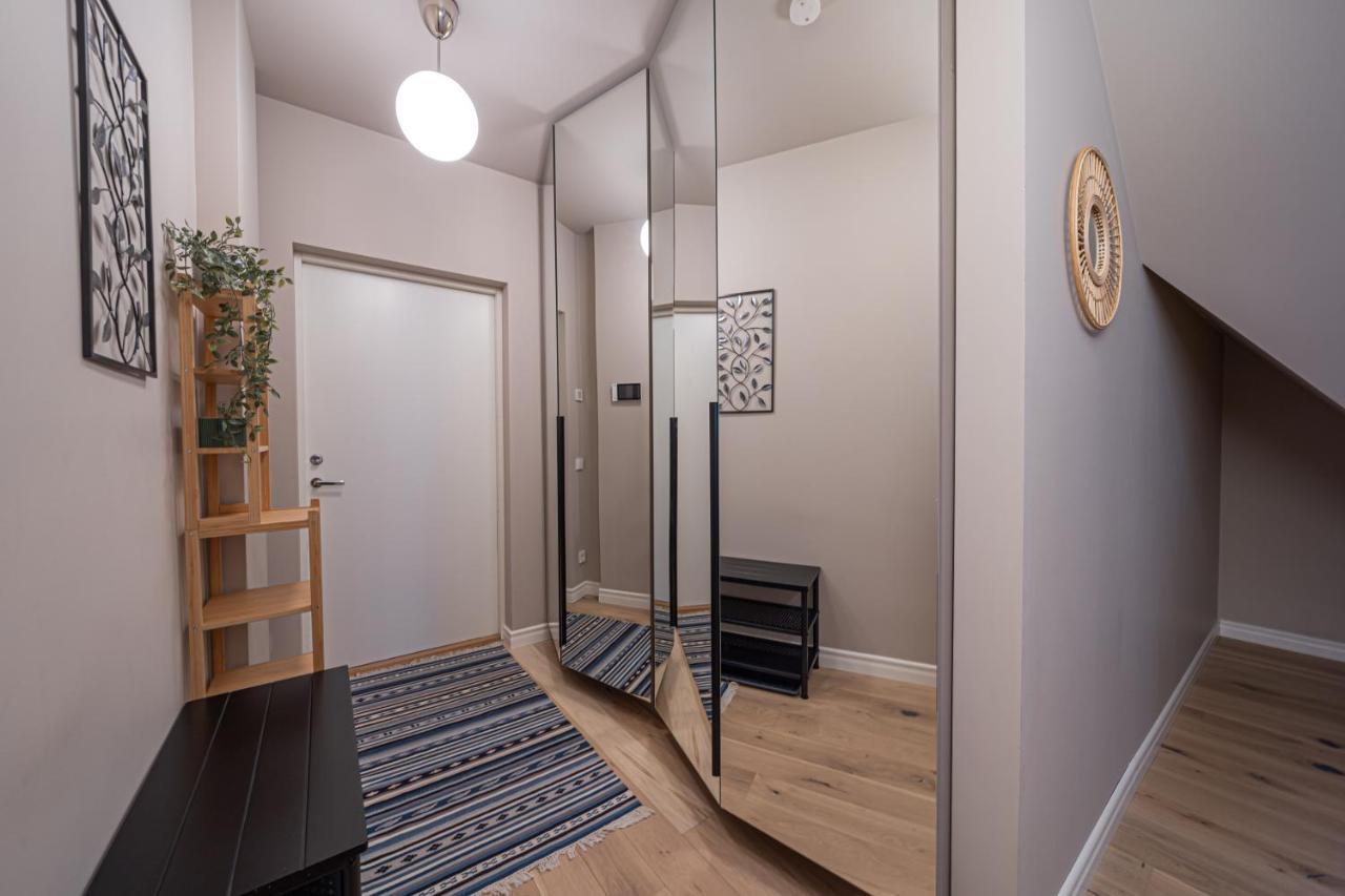 Cozy Spacious Loft! Great For Longer Stays!