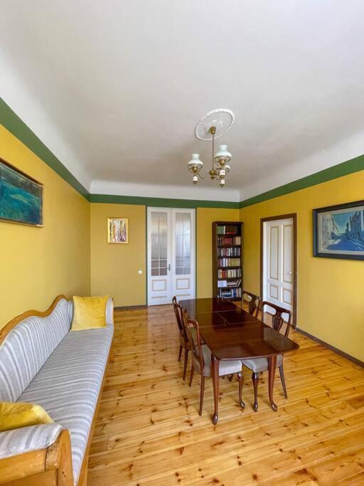 Spacious And Bright Center With Cityview Riga