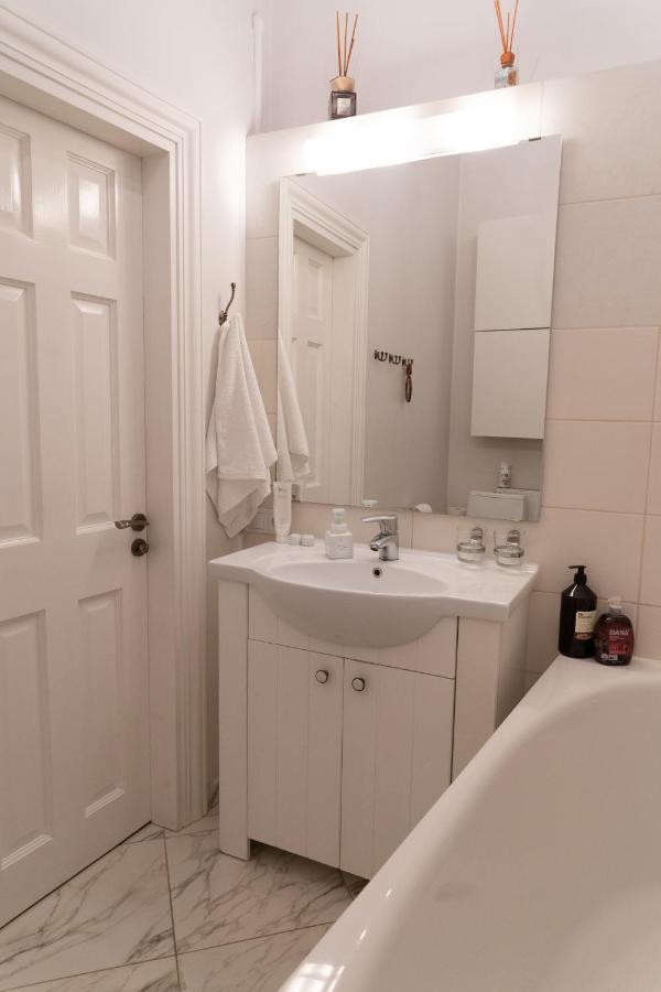 Korter Elegant In Historical Centre & Free Locked Parking *