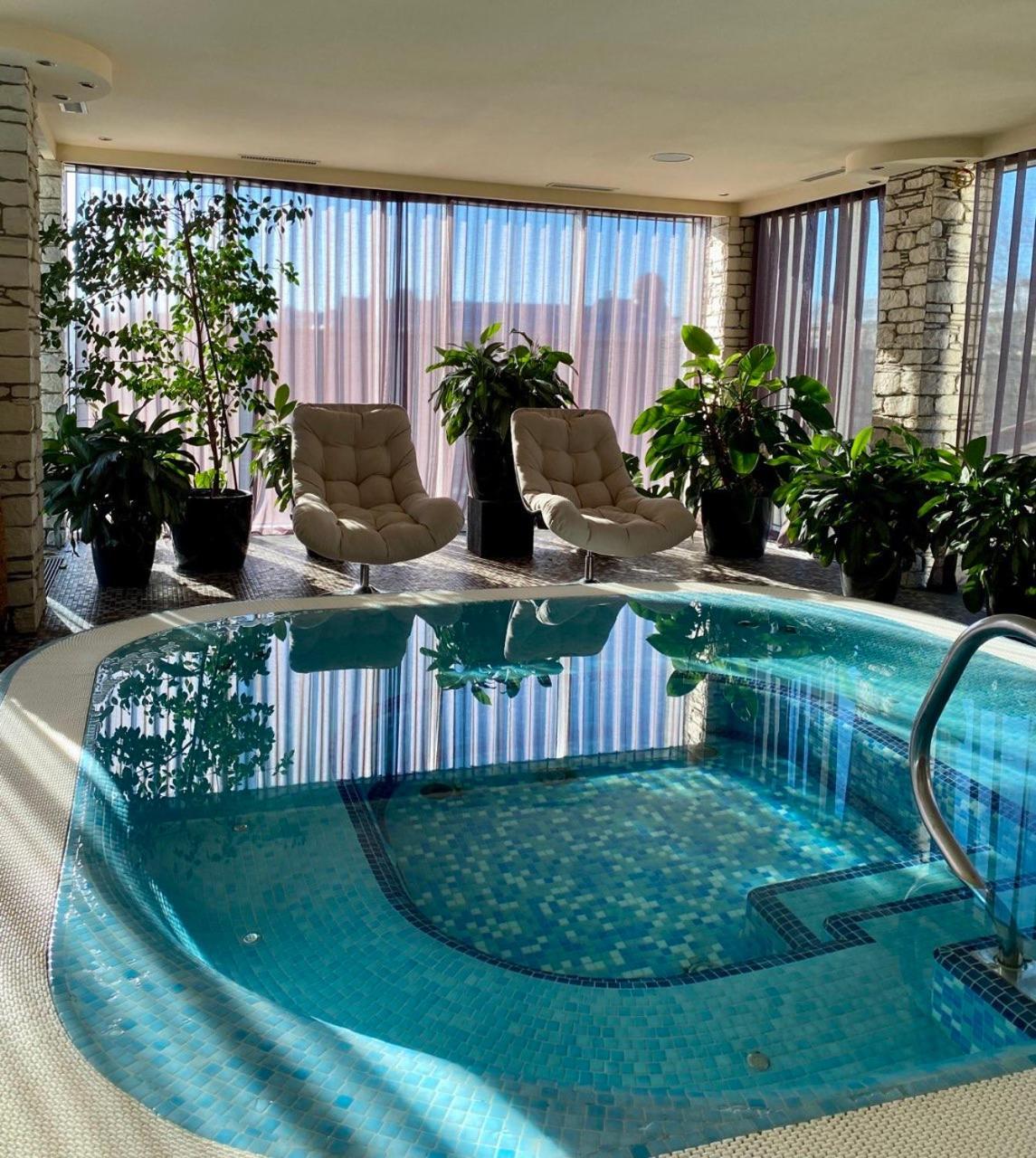 Royal & 5* Riga