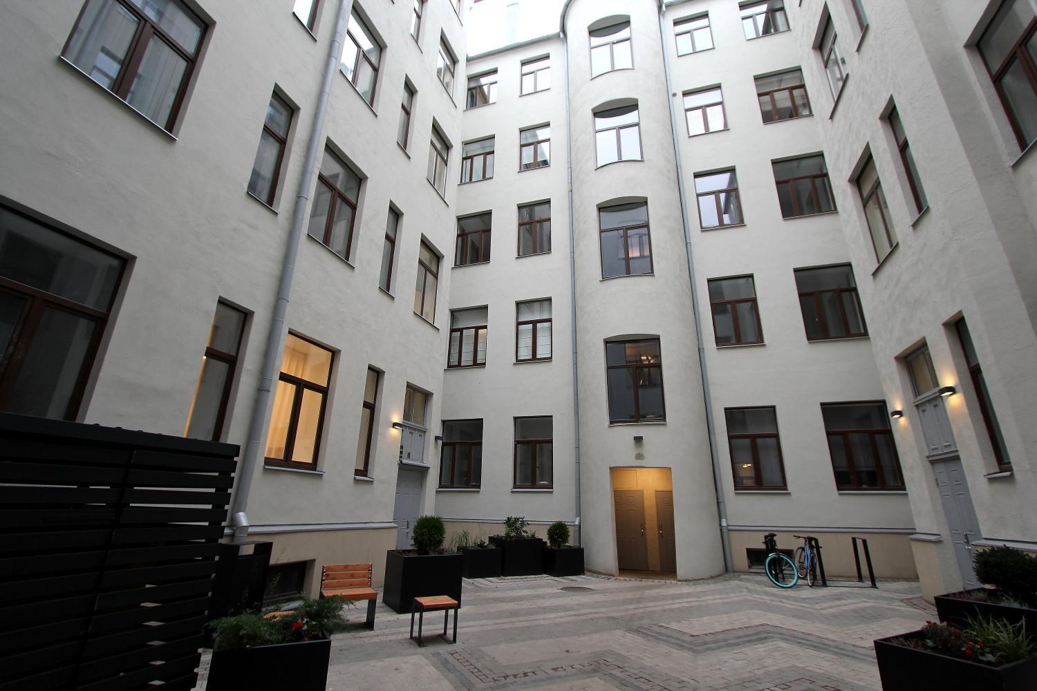 Peaceful Oasis With Air Conditioner Location Korter